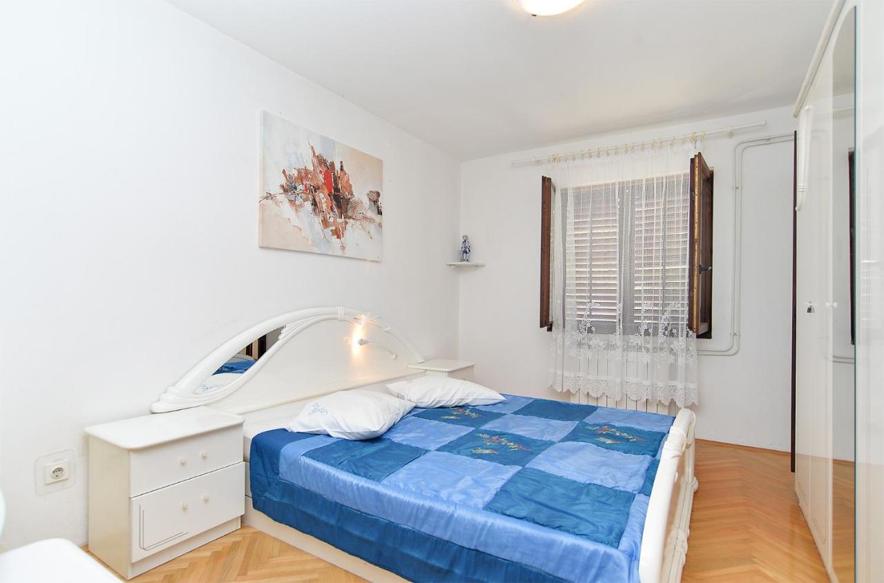 Apartments Irena 531 プーラ エクステリア 写真