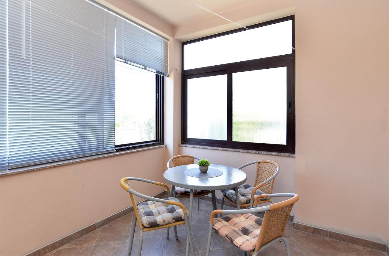 Apartments Irena 531 プーラ エクステリア 写真
