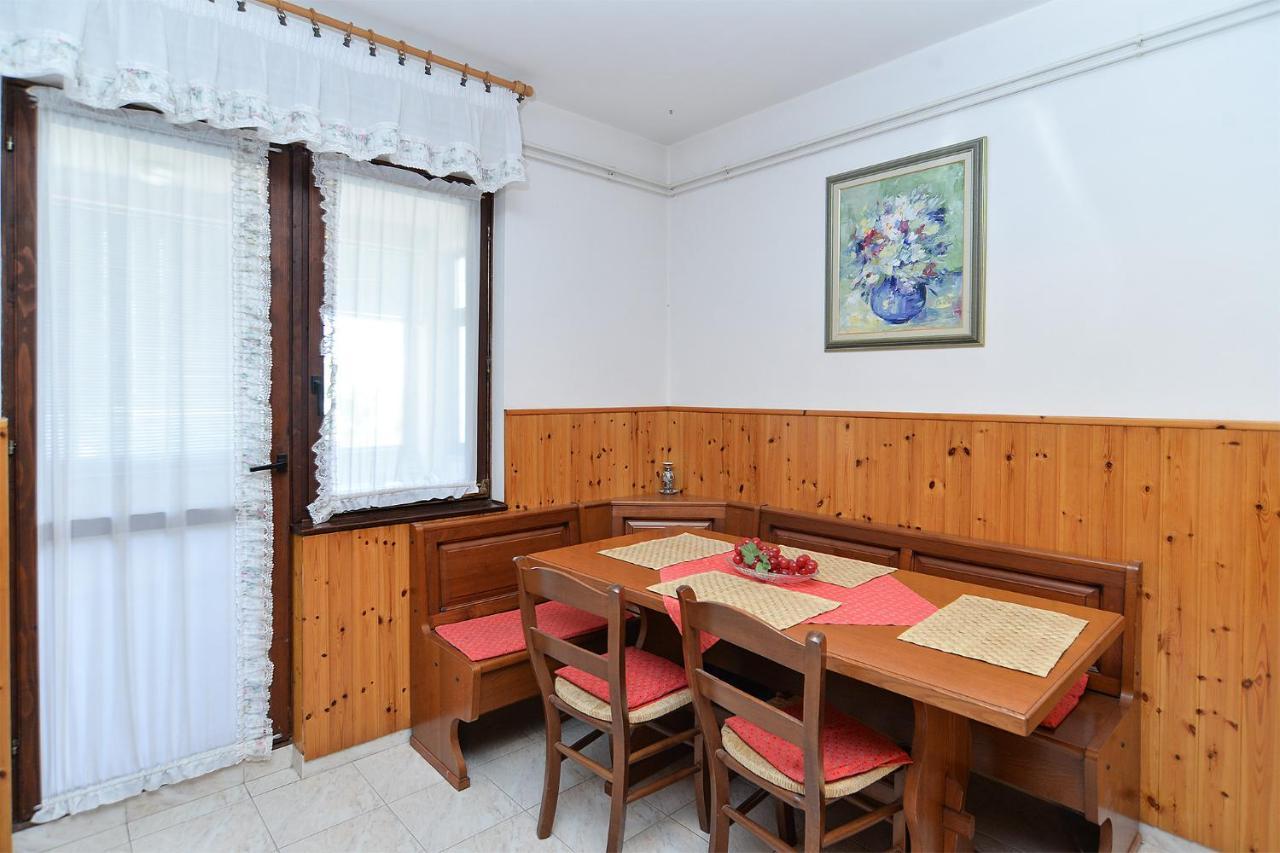 Apartments Irena 531 プーラ エクステリア 写真