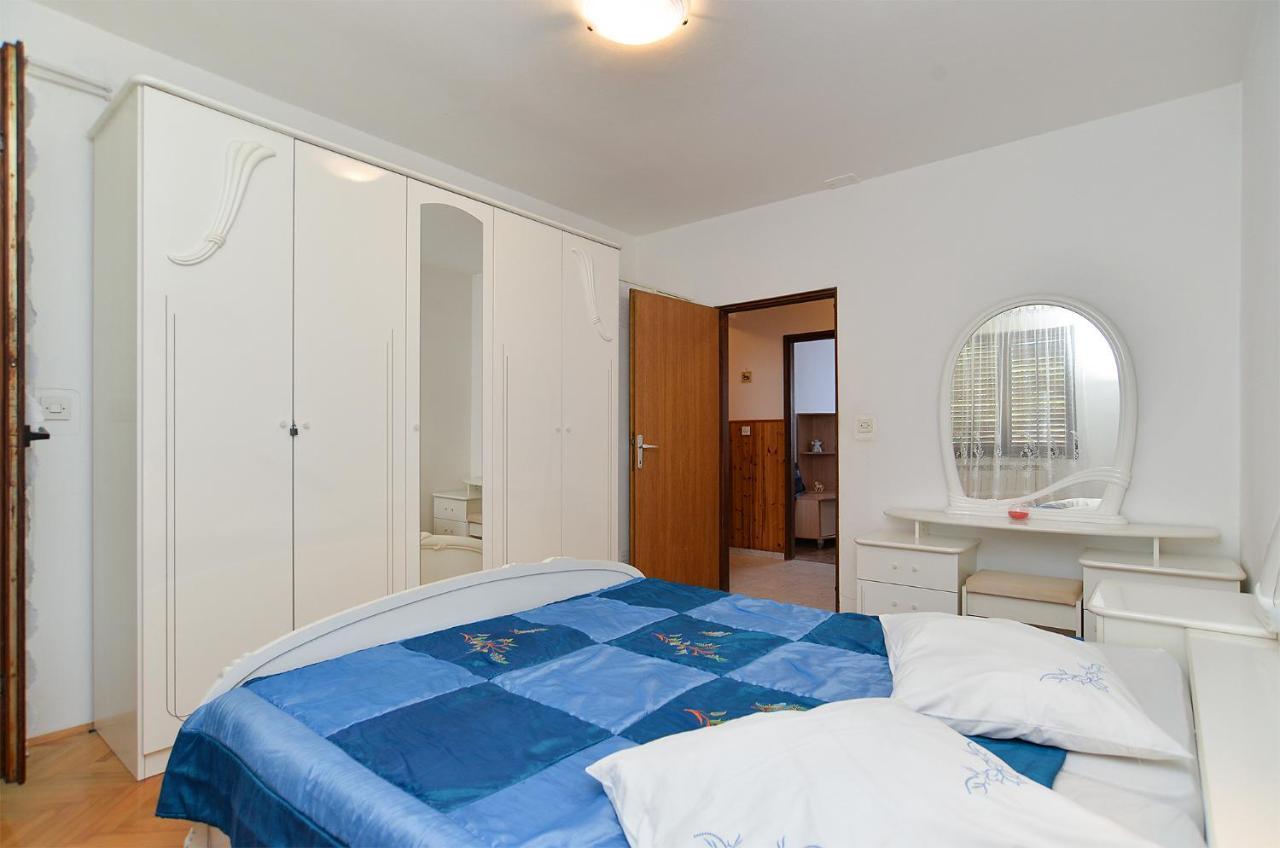 Apartments Irena 531 プーラ エクステリア 写真
