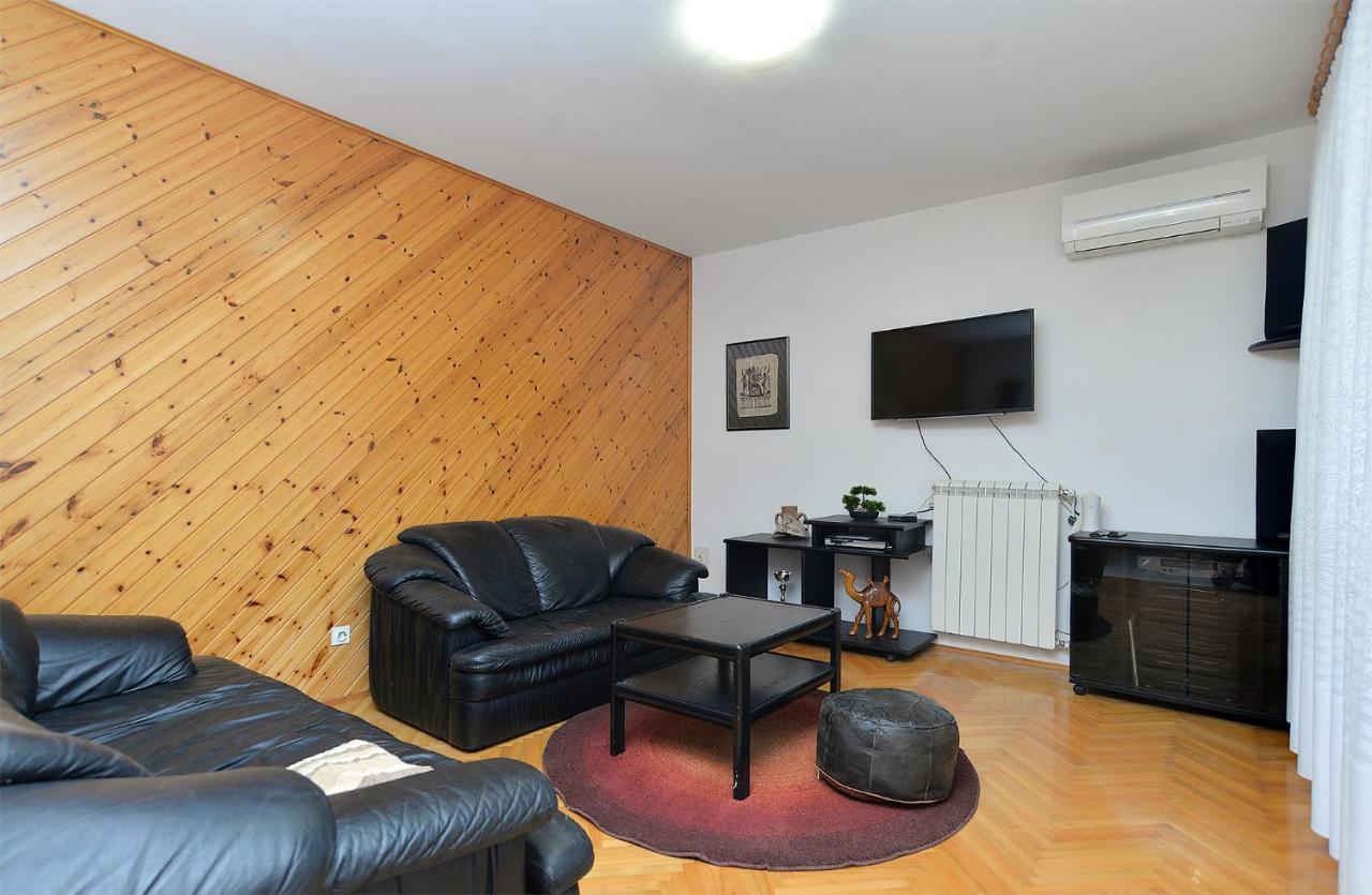 Apartments Irena 531 プーラ エクステリア 写真