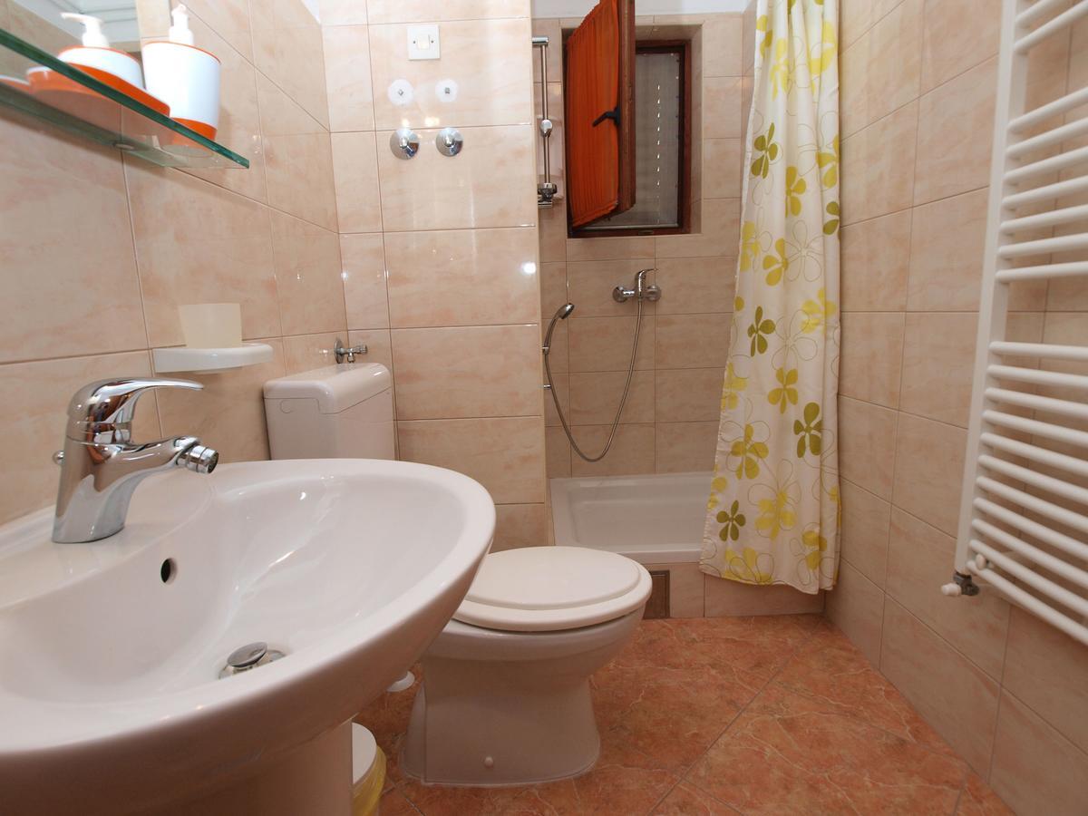 Apartments Irena 531 プーラ エクステリア 写真