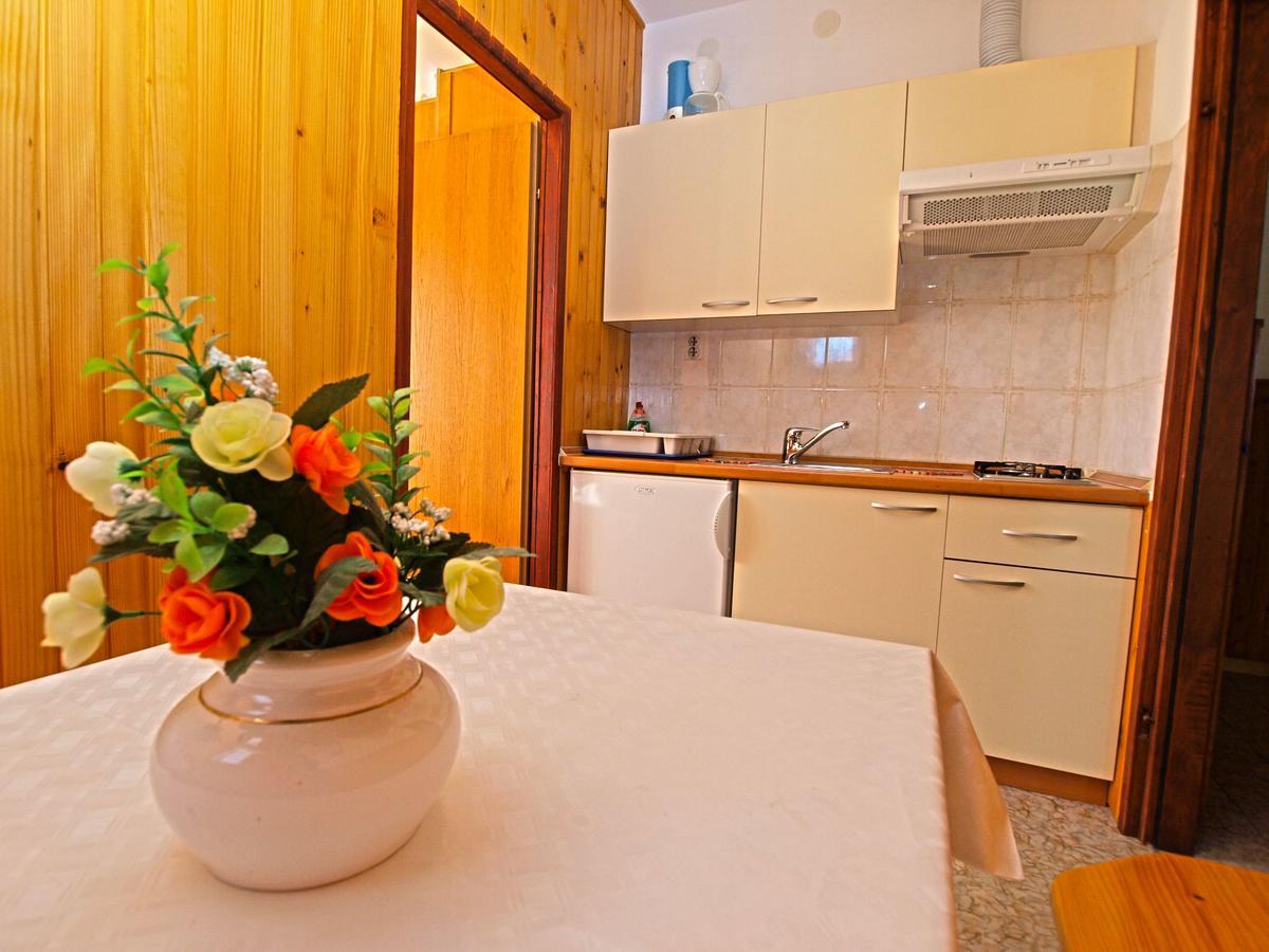 Apartments Irena 531 プーラ エクステリア 写真