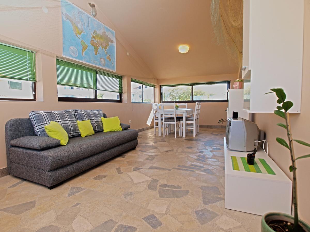 Apartments Irena 531 プーラ エクステリア 写真